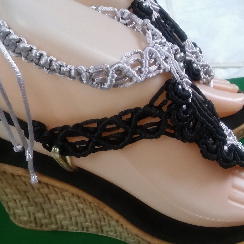 SANDALS - Picture 4 of 8